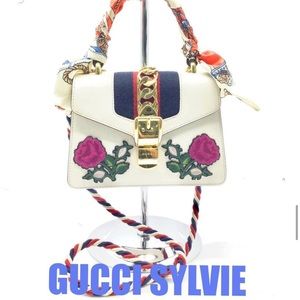 Gucci Sylvie bag with embroidered flowers